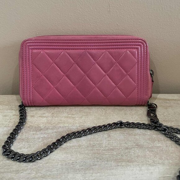 Pink Chanel Crossbody Bag - Picture 2 of 9